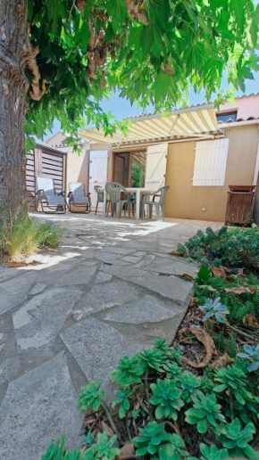 pavillon 40m2, 2 Chambres, 1 salon cuisine, 1sdb